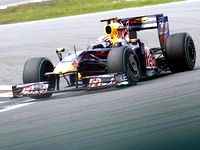 Марк Уэббер выиграл первую в карьере гонку "Формулы-1"