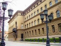 Латвийским депутатам прочтут лекцию о матерной лексике