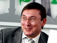 Луценко назвал Ющенко сонным пасечником