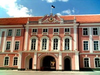 Эстонский парламент урезал зарплату президенту страны
