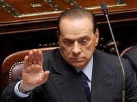 СМИ: Берлускони организовал нападение на себя сам