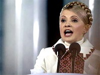 Тимошенко бросила перчатку "трусу" Януковичу