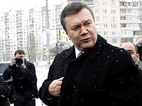 Янукович пригласит иностранцев управлять газопроводами на Украине