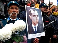 Ющенко присвоил Бандере звание Героя Украины