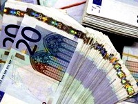 На улице Берлина у прохожего отняли 1,5 миллиона евро