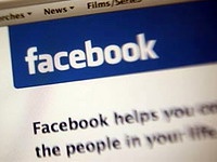 Британский гангстер руководил бандитами из тюрьмы через Facebook
