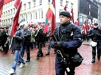 Латвийский суд разрешил марш ветеранов SS Латвийский суд разрешил марш ветеранов SS