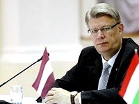 Президент Латвии предсказал прекращение маршей легионеров SS