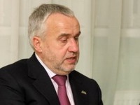 В Латвии появились в продаже "политические презервативы"