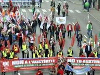 В Европе начались массовые уличные выступления