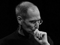 Умер Стив Джобс Умер Стив Джобс