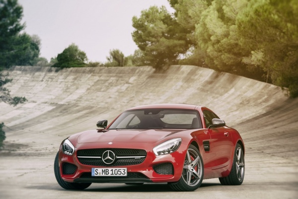 Спорткар Mercedes-AMG GT представлен официально