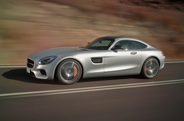 Спорткар Mercedes-AMG GT представлен официально