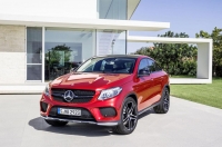 Mercedes-Benz представил GLE Coupe - конкурента BMW X6