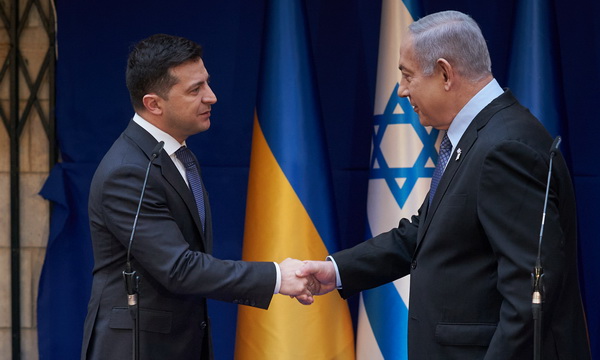 Нетаньяху пообещал Зеленскому внимательно изучить вопрос Украины