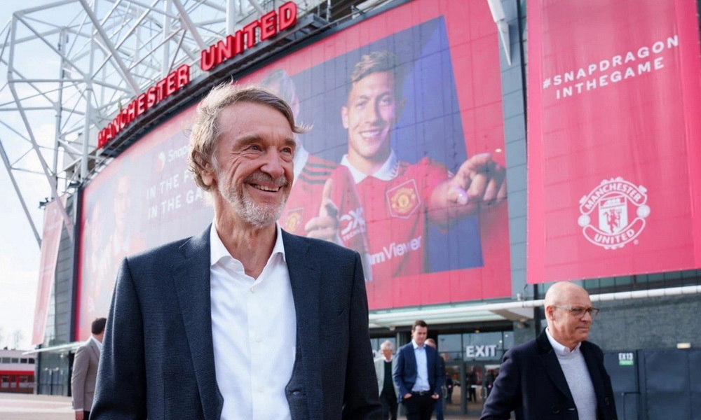 "Манчестер Юнайтед" официально объявил о продаже 25% акций клуба