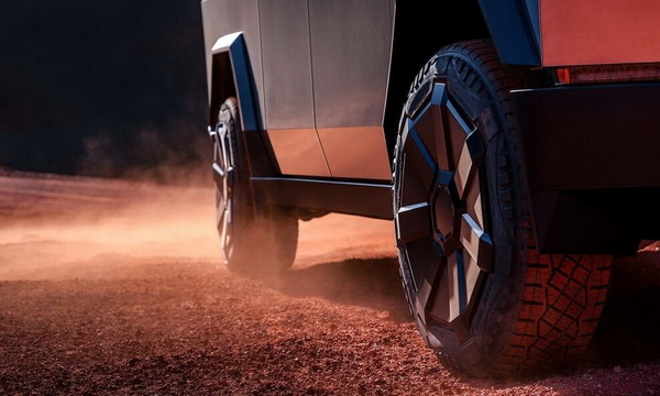 «Сверхтвёрдая нержавеющая сталь» Tesla Cybertruck начала ржаветь