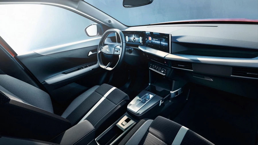 Opel Frontera: теперь это компактный кроссовер с электромотором