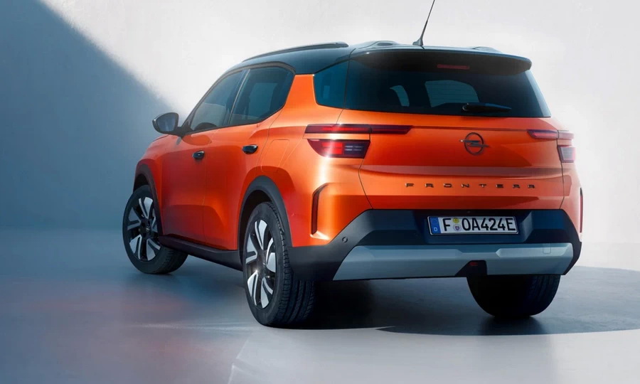 Opel Frontera: теперь это компактный кроссовер с электромотором