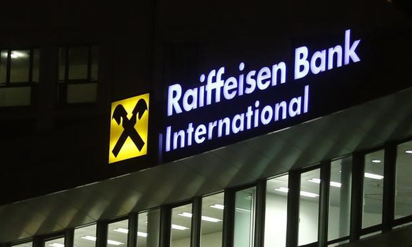 Raiffeisen начнет уход из России