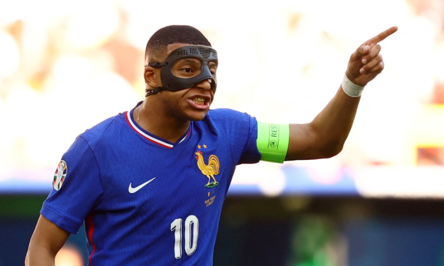 Сборная Франции сыграла вничью с Польшей и вышла в плей-офф Евро-2024