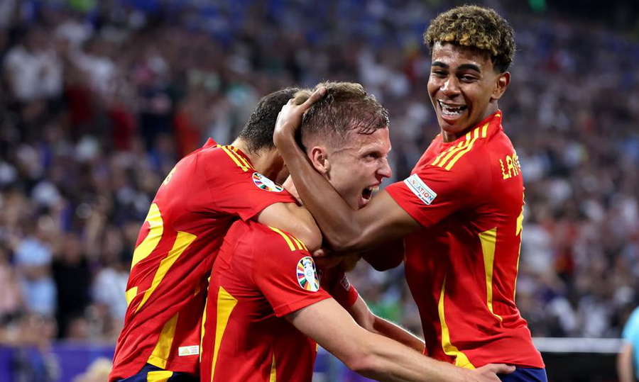 Сборная Испании победила Францию и вышла в финал Евро