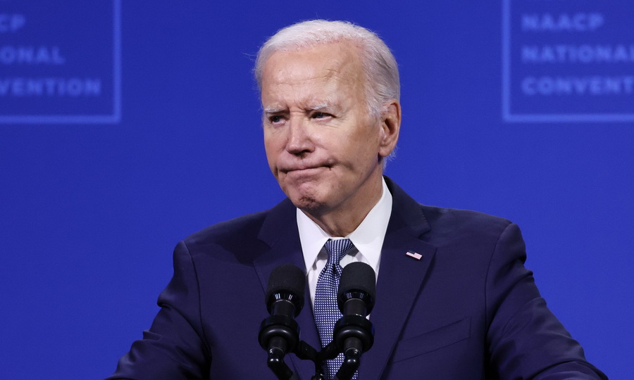 Байден объявил о выходе из президентской гонки