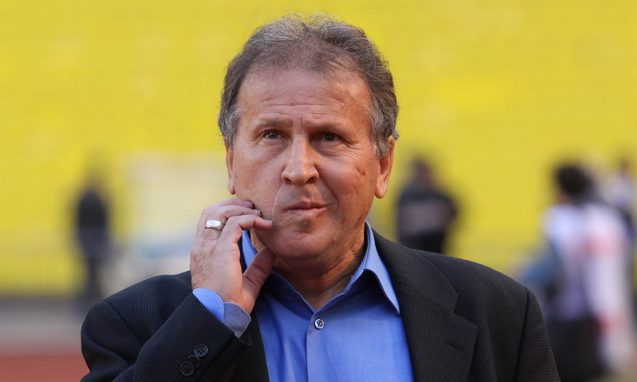 В Париже у футбольного тренера Зико из такси украли портфель с бриллиантами В Париже у футбольного тренера Зико из такси украли портфель с бриллиантами