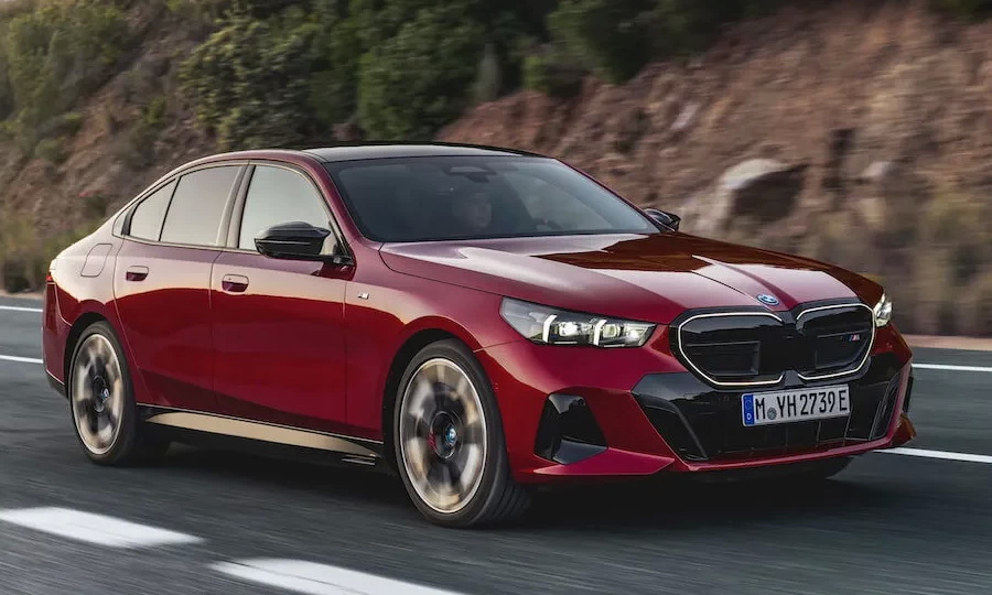 BMW опередила Tesla по продажам электромобилей в Европе